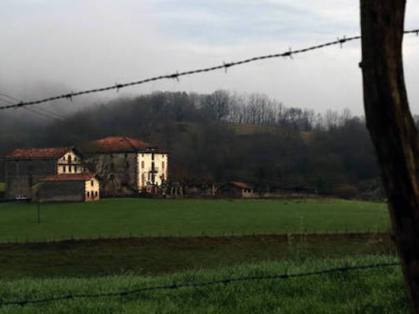 Detalle parcial del Palacio de Aroztegia, donde se desarrollará el proyecto turístico, hotelero, deportivo y residencial